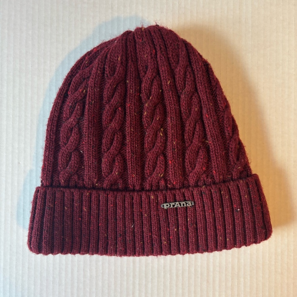 Prana Beanie Red Cranberry Maroon Fleece Lined Speckled Textured One Size
